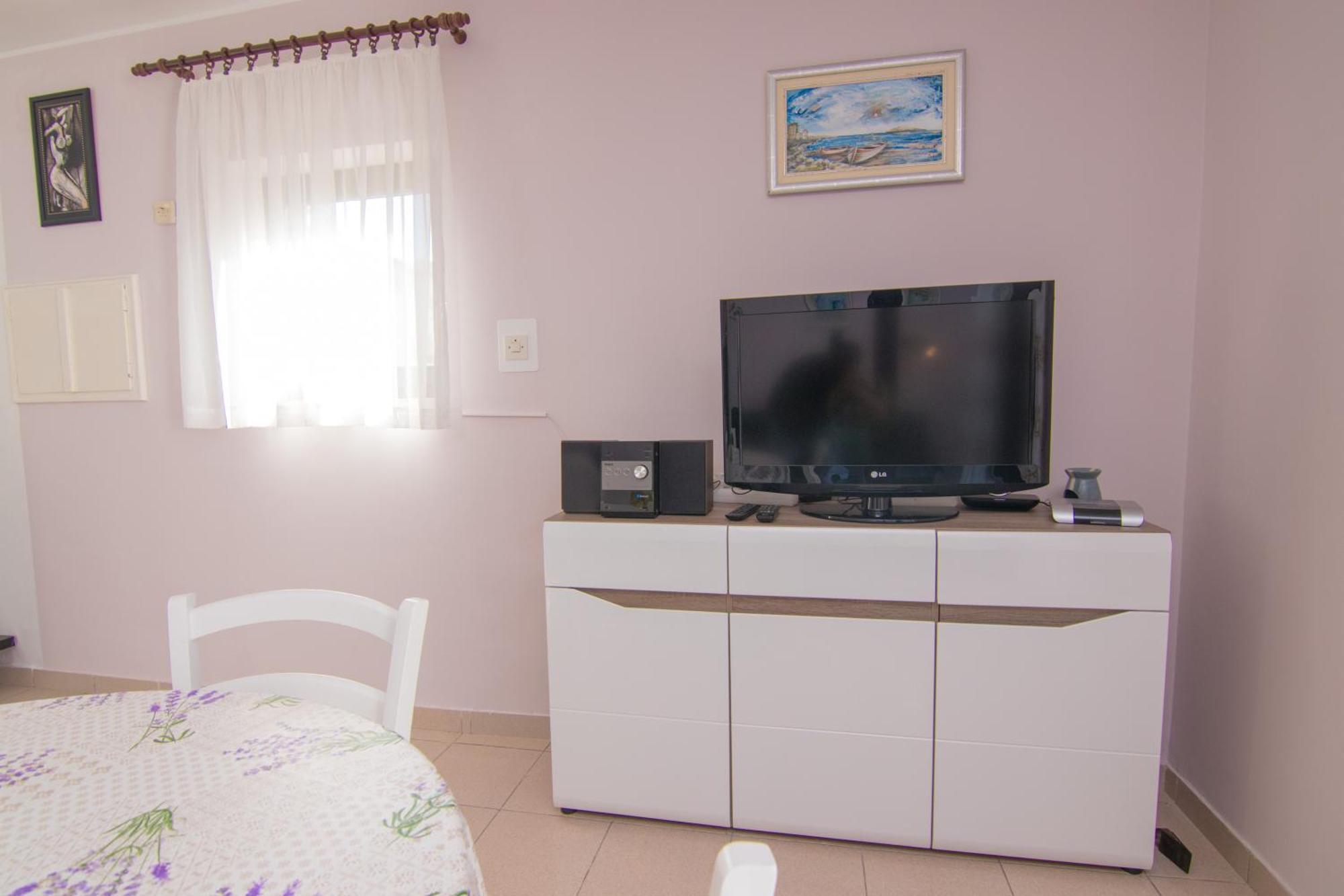 Holiday House Ingrid Malinska Ngoại thất bức ảnh