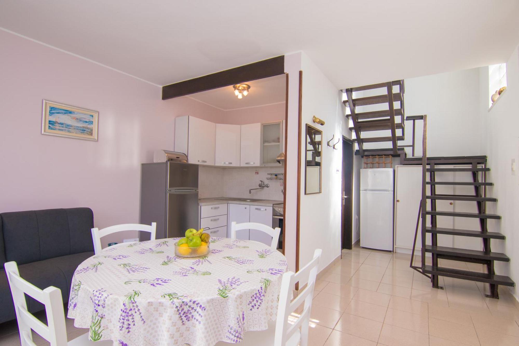 Holiday House Ingrid Malinska Ngoại thất bức ảnh