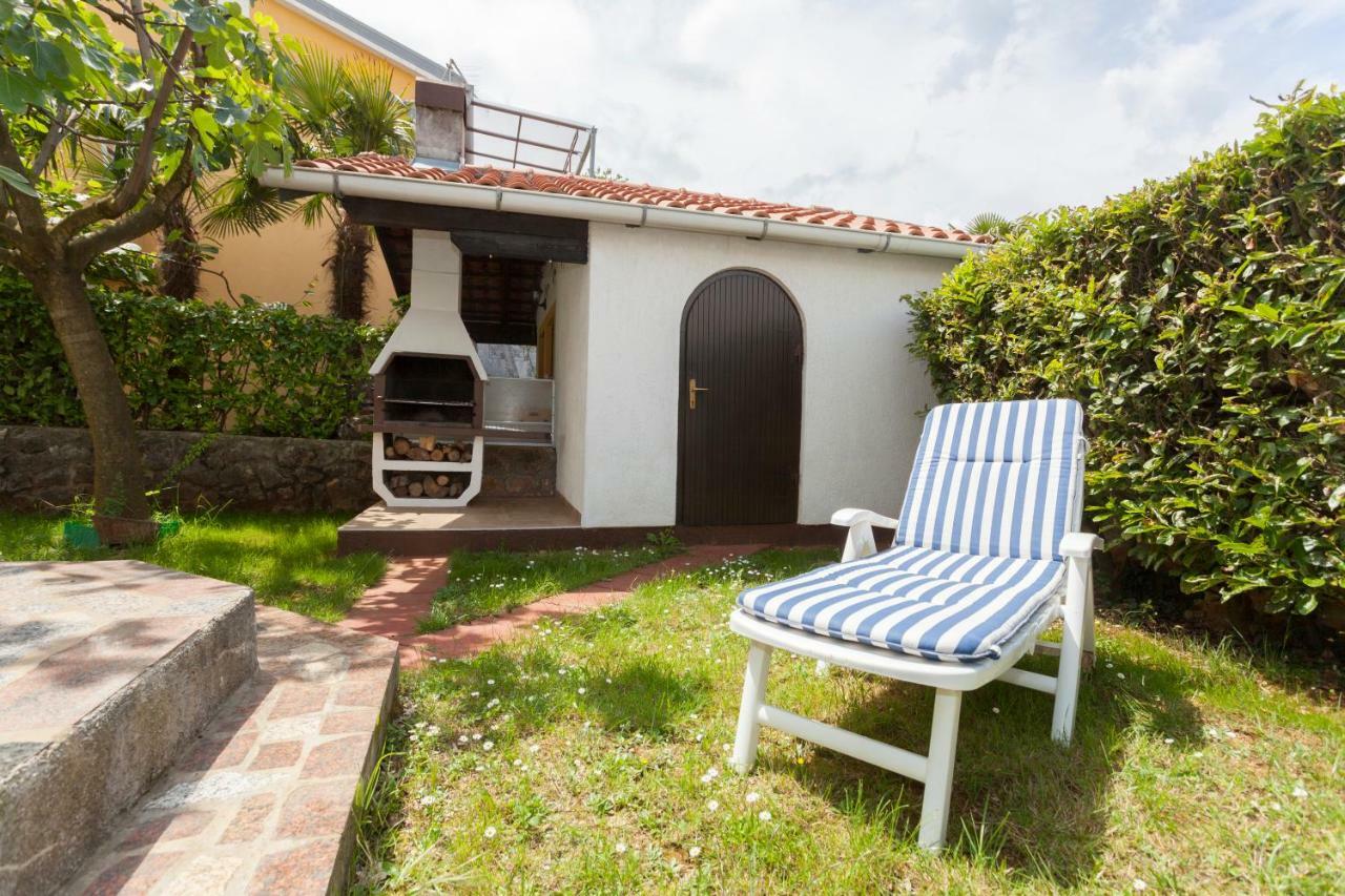 Holiday House Ingrid Malinska Ngoại thất bức ảnh